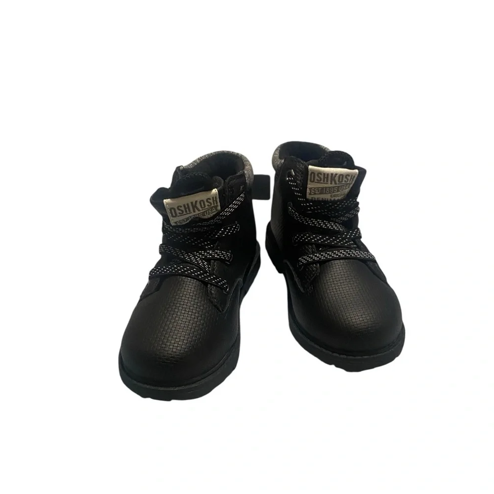 OshKosh B'gosh Black boots NWT